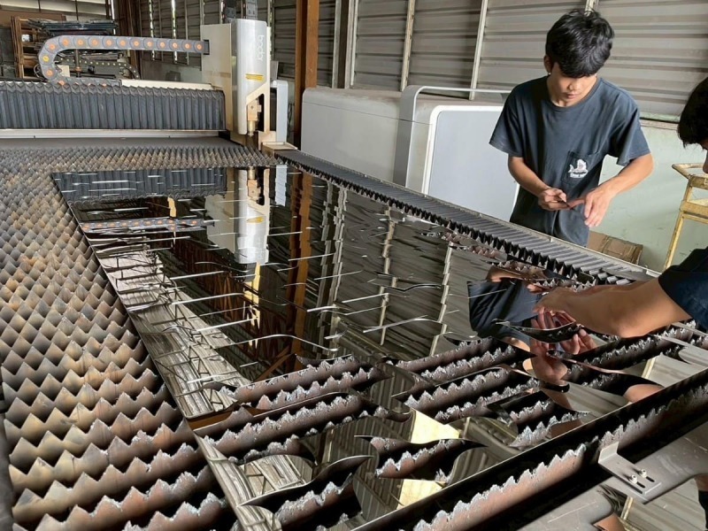 รับเลเซอร์ฉลุลาย ชลบุรี ระยอง